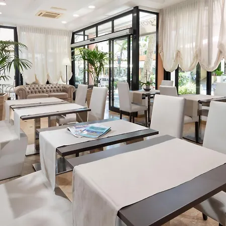 Novella Hotel 3*