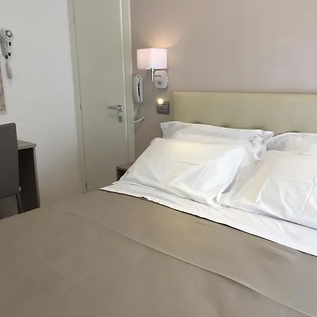 Novella Hotel 3*